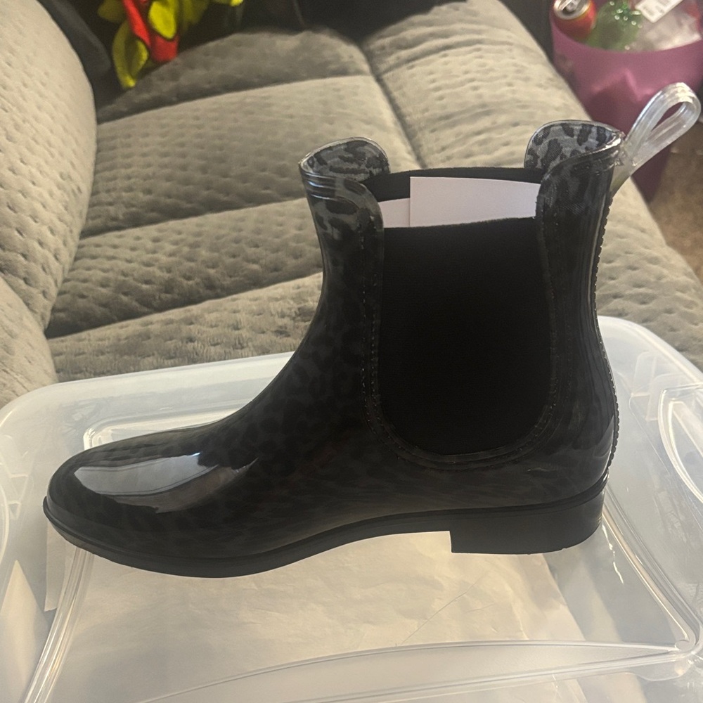 Black Leopard Print Ankle Rain Boots